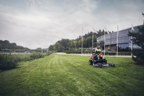 Husqvarna P 520DX rider (vágóasztal nélkül)