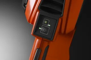 Husqvarna 110iL akkumulátoros szegélyvágó (akkumulátorral és töltővel)