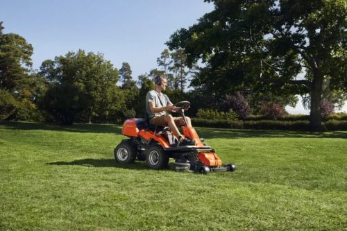 Husqvarna R 214TC rider (vágóasztallal)R 214TC rider C94 vágóasztallal