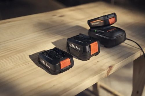 Husqvarna Aspire P4A 18-C70 akkumulátor töltő