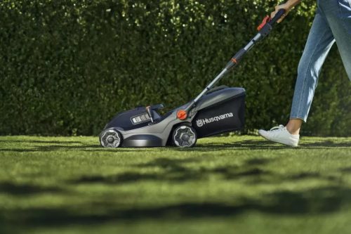 Husqvarna Aspire LC34-P4A akkumulátoros fűnyíró (csak gép)